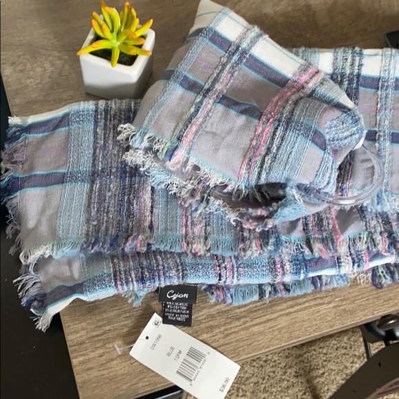 Cejon Accessories - Women’s scarf